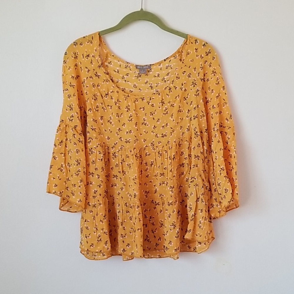 Falls Creek Golden Yellow Floral Print Top in S - Picture 1 of 8